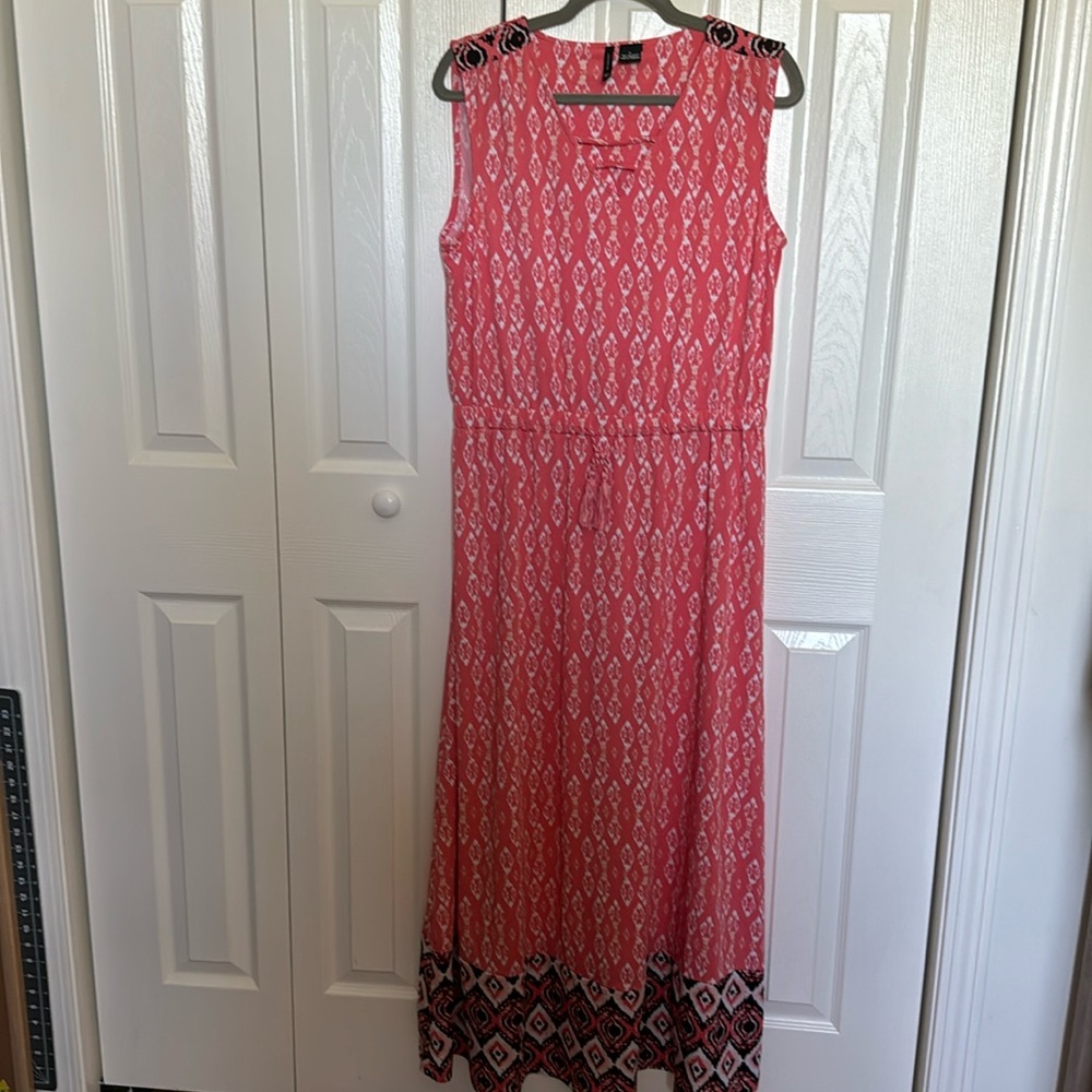 Sleeveless maxi dress size L